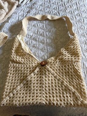 Handmade Crochet Shoulder Bag in Beige with Wooden Button